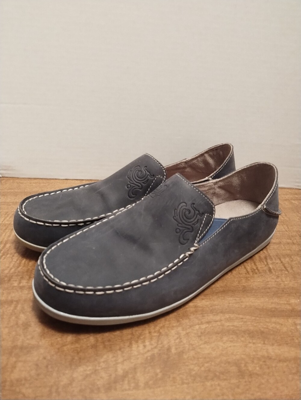 Olukai Women's Casual Slip-On Loafers in Slate Gray